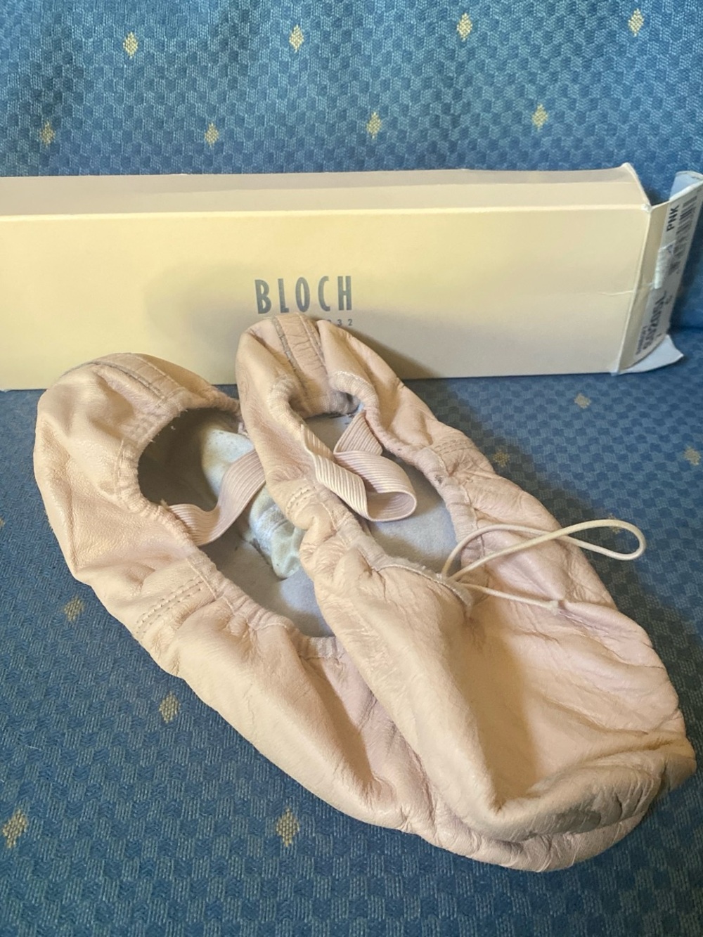 Dansoft S0205L Pink Slip-On Shoes